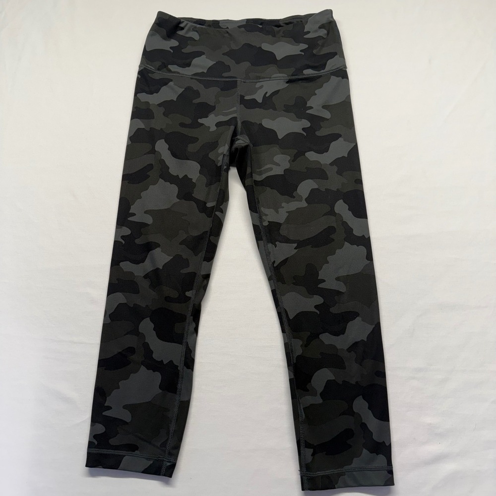 Yogalicious Lux Camo High Rise Capri Leggings Black Gray Workout Yoga Pants M